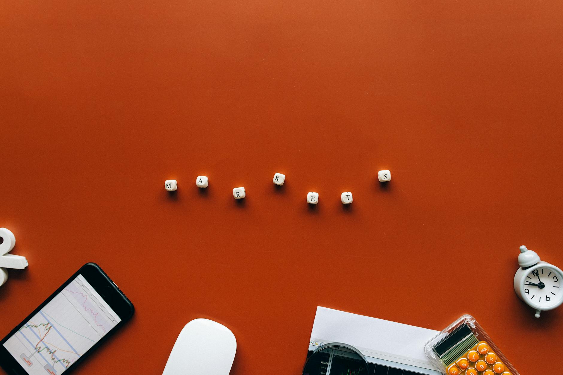 Hvad koster AI-tools til marketing? Overblik over priser og ROI
