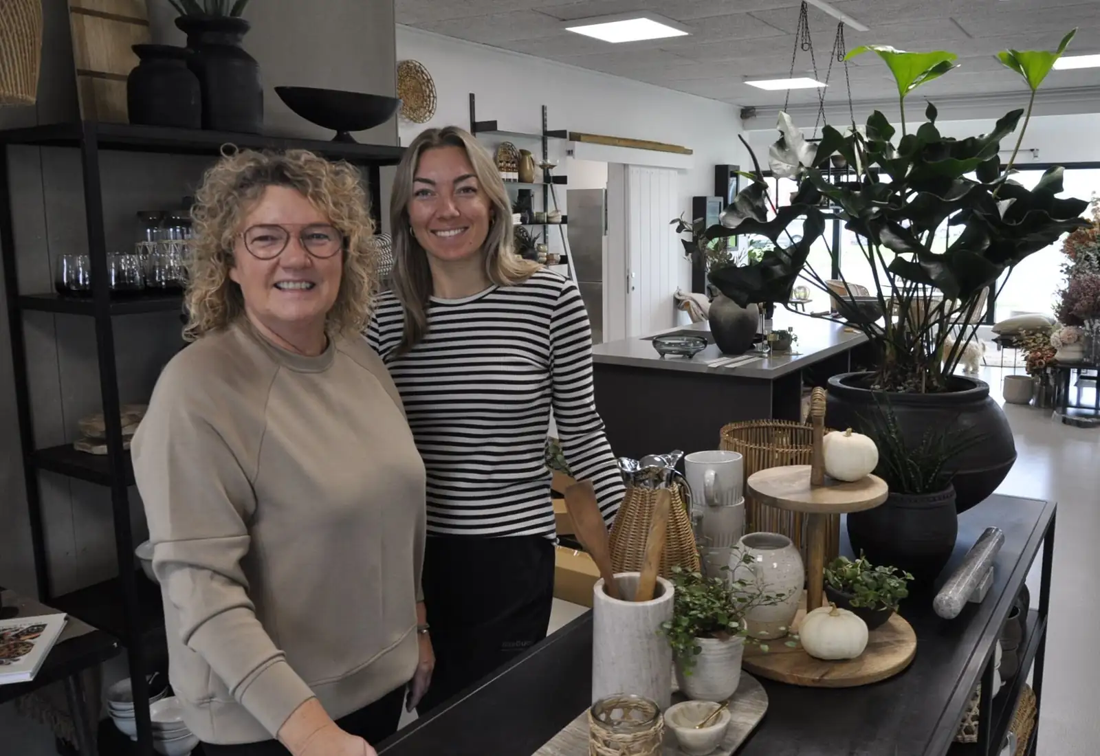Portræt af Julie og Mette, ejere